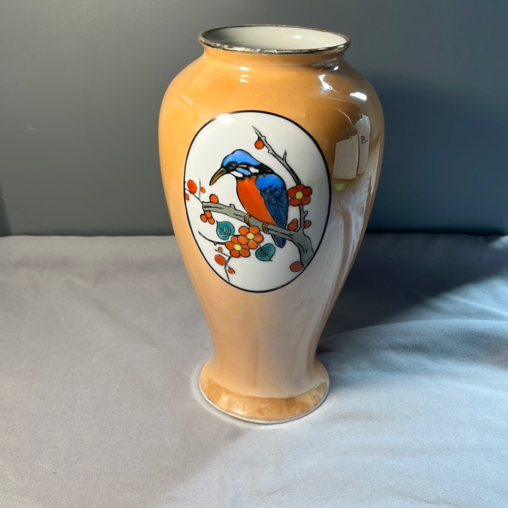 Noritake Kingfisher Lusterware Vase 8.5 inches tall-beautiful peachy gold color